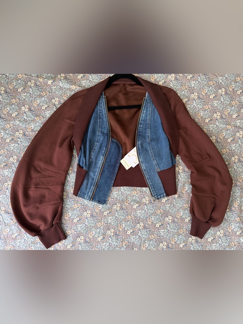 Commense Puff-Sleeve Denim Panel Slim Jacket